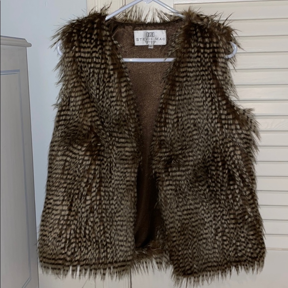 Fur vest